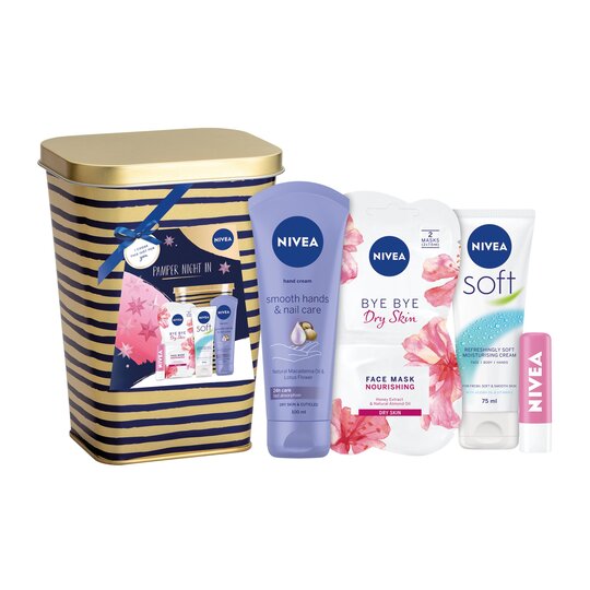 Nivea Pamper Night In Gift Set